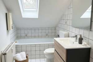 Singlewohnung in Gelsenkirchen-Buer mit Einbauküche und Tageslichtbad – Angerweg 18, 45897 Buer, Gelsenkirchen – Vorschaubild 3