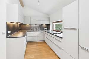 -Reserviert- Sofort bezugsfertig! Modernisiertes Zweifamilienhaus mit Dachterrasse und großem Garten – Die vollständige Adresse der Immobilie erhältst du vom Anbieter., 94036 Neustift, Passau – Vorschaubild 6