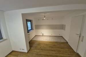 Renovierte, 2-Zi-Souterrain-Wohnung in KA-Durlach – Ostmarkstraße 26, 76227 Durlach, Karlsruhe – Vorschaubild 2
