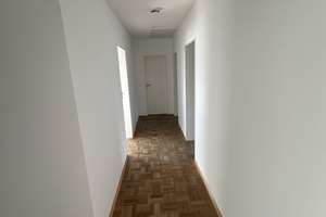 Exklusives Einfamilienhaus in Allach-Untermenzing  mit großen Garten und Pool und Einliegerwohnung – Blumenbachstraße 3, 80999 Untermenzing, München – Vorschaubild 34