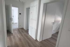 Hochwertige 3-Zimmer-Wohnung mit Balkon im kernsanierten KfW-55-Gebäude in Siegen – Die vollständige Adresse der Immobilie erhältst du vom Anbieter., 57072 Siegen, Siegen – Vorschaubild 9