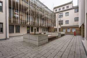 WOW *Paul & Partner* SCHÖNE 2-ZIMMER-WOHNUNG IM HERZEN WIESBADENS WARTET AUF SIE! – Die vollständige Adresse der Immobilie erhältst du vom Anbieter., 65183 Mitte, Wiesbaden – Vorschaubild 23