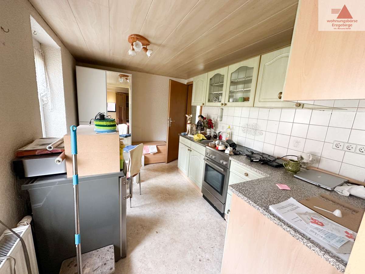 Immobilie in Zwönitz - Einfamilienhaus/Zweifamilienhaus in Zwönitz zum Sanierungen: 150 m² Wohnfläche & 550 m² Grundstück - Bild 2