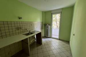 Sanierungsbedürftige 2-Zimmer-Wohnung mit Balkon und Loggia in ruhiger Lage am Dutzendteich – Schultheißallee 63, 90478 Ludwigsfeld, Nürnberg – Vorschaubild 6