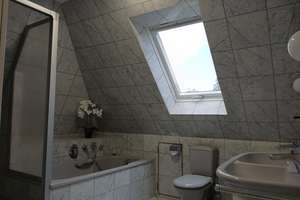  Exklusive Maisonette - Altbauwohnung mit Galerie & Wintergarten in BI Westen / Schildesche – Die vollständige Adresse der Immobilie erhältst du vom Anbieter., 33613 Schildesche, Bielefeld – Vorschaubild 15