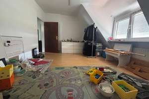 Charmante Dachgeschoss Wohnung in Rüttenscheid – Hildegardstraße 6, 45130 Rüttenscheid, Essen – Vorschaubild 2