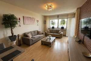 3 Zimmer, Balkon und Keller – Wohnen mit Grünblick in Hamburg-Bramfeld – Die vollständige Adresse der Immobilie erhältst du vom Anbieter., 22175 Bramfeld, Hamburg – Vorschaubild 2