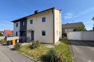 Großzügige Doppelhaushälfte mit viel Platz für die ganze Familie – Die vollständige Adresse der Immobilie erhältst du vom Anbieter., 86199 Bergheim, Augsburg – Vorschaubild 2