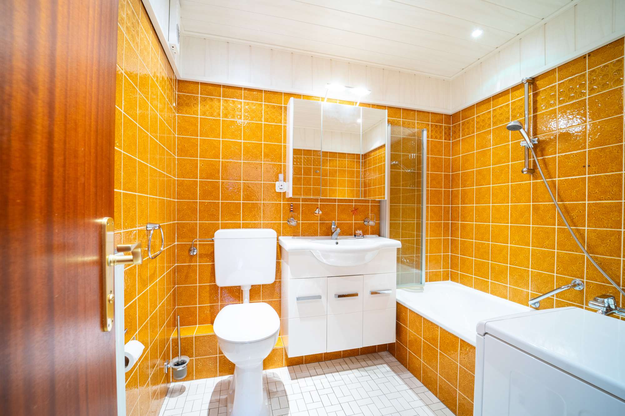 Immobilie in Timmendorfer Strand - Möblierte Eigentumswohnung mit Wellnessbereich- Ideal für Erholung oder Kapitalanlage - Bild 3