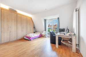 Historischer Charme trifft modernen Luxus: Exklusive Maisonette im voll modernisierten Stilaltbau – Düsseldorf – Vorschaubild 13
