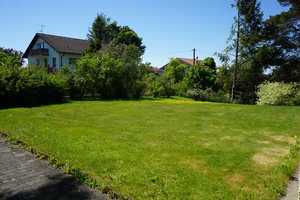 Nähe Wasserburg, ruhige Lage, großer Garten, für Familie mit Kindern ideal, Renovierung erforderlich – Rosenheim (Kreis) – Vorschaubild 11