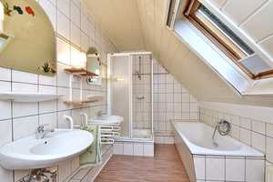 OHNE KÄUFERPROVISION:
Einfamilienhaus mit Einliegerwohnung - Teichgrundstück – Heidekreis – Vorschaubild 2