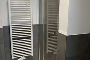 Wunderschöne Dachgeschoss-Neubau-Wohnung mit 2 großen Dachterrassen – Boxhagener Straße 81B, 10245 Friedrichshain, Berlin – Vorschaubild 16