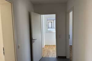 Erstbezug | 3,5-Zimmer | über den Dächern | Einbauküche | Balkon | Einzelgarage | KFW55 | ER-Zentrum – Anton-Bruckner-Straße 10, 91052 Röthelheim, Erlangen – Vorschaubild 29