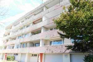 Gemütliche 3-Zi.-Whg. mit neuem Bad und neuem Boden am Cronenberg