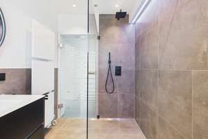 Sofort frei! Neuwertig! XXL-Balkon, Photovoltaik mit Speicher, zwei Garagen, Einbauküche, Smart-Home – 85049 Friedrichshofen-Hollerstauden, Ingolstadt – Vorschaubild 35