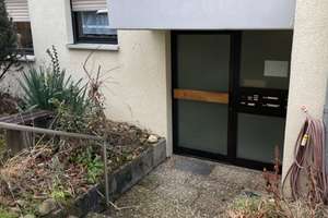 Top gepflegte 2 Zimmer Wohnung mit einer EBK, Balkon sowie Stellplatz in 71139 Ehningen, WM ca: 885€ – Steinstr. 34, 71139 Ehningen – Vorschaubild 5