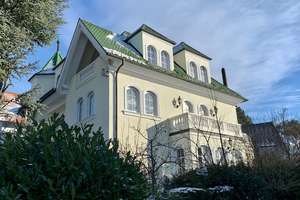 "Wohnen wie im Schloss " 2,5 Zimmer-DG-Maisonette-Wohnung – Die vollständige Adresse der Immobilie erhältst du vom Anbieter., 70597 Waldau, Stuttgart – Vorschaubild 2