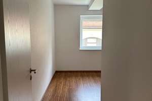 Kapitalanlage – Vermietete 4 Raum Wohnung im 1.OG mit Balkon, EBK sowie Garage in Dresden Oberwartha – Zur Schäferei 4, 1159 Oberwartha, Dresden – Vorschaubild 22