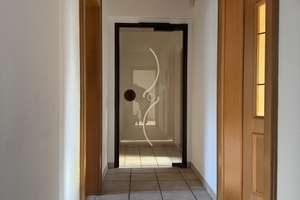 Charmantes Einfamilienhaus mit viel Platz für Ihre Wohnideen – Die vollständige Adresse der Immobilie erhältst du vom Anbieter., 96242 Sonnefeld – Vorschaubild 3