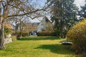 Großes Einfamilienhaus, ideal für Familie, Beruf und Hobby, Grundstück mit einzigartigem Baumbestand – Die vollständige Adresse der Immobilie erhältst du vom Anbieter., 61250 Usingen – Vorschaubild 10