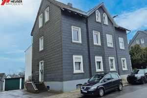 Zweifamilienhaus mit zwei Garagen in Lennep – Remscheid – Vorschaubild 1
