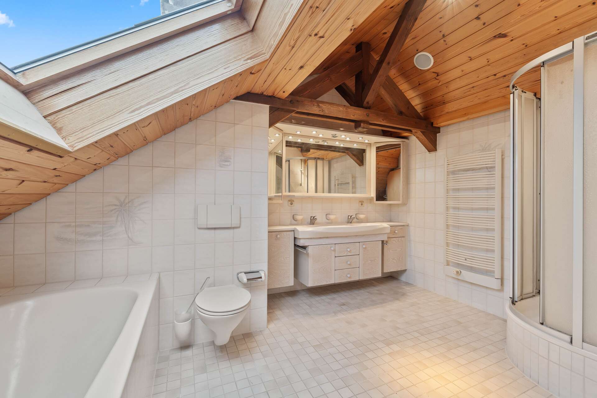 Immobilie in Lauchringen - Ein Zuhause für Generationen - Zweifamilienhaus in Lauchringen zum Wohnen und Vermieten - Bild 2