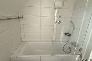 3,5-Zimmer Wohnung mit EBK , Schwaig zentrale Lage, ab 1.9./1.10. – Roethenbacher Straße 1a, 90571 Schwaig bei Nürnberg – Vorschaubild 8
