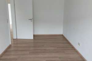 Tolle 2-Zimmer-Wohnung mit neuer Einbauküche, renov. Bad und Fußbodenheizung – 86154 Oberhausen-Nord, Augsburg – Vorschaubild 9