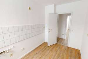 Platz und Helligkeit: Große 3-Zimmer-Wohnung mit Wannenbad – Nordstr. 14a, 6886 Lutherstadt Wittenberg – Vorschaubild 9