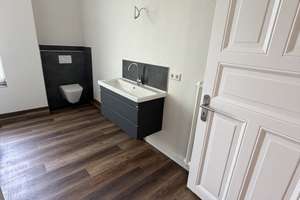 Lebendig wohnen in Kiel: Renovierte 3-Zimmer-Wohnung mit Balkon – Düppelstraße 82, 24105 Blücherplatz, Kiel – Vorschaubild 8