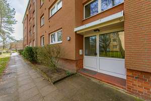 Zauberhaft wohnen in Lübeck: Liebevoll gepflegte Drei-Zimmer-Eigentumswohnung mit Balkon – Die vollständige Adresse der Immobilie erhältst du vom Anbieter., 23554 Sankt Lorenz Nord, Lübeck – Vorschaubild 2