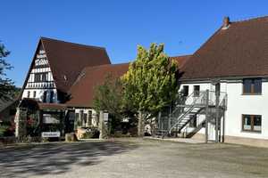 Spezialimmobilie mit Restaurantbetrieb und Ferienvermietung und Wohnhaus – Hameln-Pyrmont (Kreis) – Vorschaubild 2