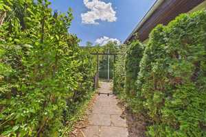 **Idyllisches Einfamilienhaus mit guter Raumaufteilung, schöner Gartenfläche, Garage uvm. - ruhige L – Donnersbergkreis – Vorschaubild 4