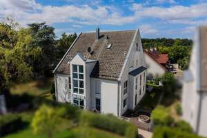 Erdgeschosswohnung mit großem Garten, sonniger Terrasse und zwei Tiefgaragenstellplätzen – Die vollständige Adresse der Immobilie erhältst du vom Anbieter., 90768 Dambach, Unterfürberg, Fürth – Vorschaubild 3