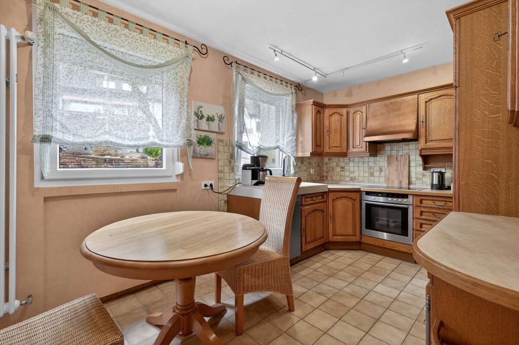 Immobilie in Höfen an der Enz - Familienglück trifft Potenzial: Wohnen, Gestalten, Vermögen aufbauen - Bild 4