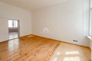 GROßZÜGIGE & KLASSISCH SCHÖNE ALTBAUWOHNUNG MIT TOLLEM BLICK! RUHIG & GRÜN GELEGEN! PROVISIONSFREI! – Wilsnacker Straße 63, 10559 Moabit, Berlin – Vorschaubild 5