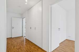 Großzügige 4-Zimmer-Wohnung mit zwei Balkonen – Die vollständige Adresse der Immobilie erhältst du vom Anbieter., 40547 Oberkassel, Düsseldorf – Vorschaubild 12
