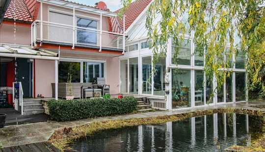 Bild von Großzügiges 8-Zi. Haus plus Bungalow, Wintergarten, Garage, 2 Carports in Braunschweig Weststadt