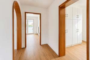 Heute erwerben, morgen selbst nutzen: Vermietete 4,5-Zimmer-Dachgeschosswohnung mit Balkon – Die vollständige Adresse der Immobilie erhältst du vom Anbieter., 42929 Wermelskirchen – Vorschaubild 23