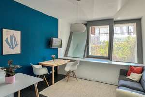 Stilvolle, neuwertige 1,5-Raum-Wohnung mit gehobener Innenausstattung in Berlin Friedrichshain – Die vollständige Adresse der Immobilie erhältst du vom Anbieter., 10245 Friedrichshain, Berlin – Vorschaubild 3