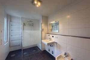 Moderne Barrierefreie Erdgeschosswohnung mit Terasse und Garten!  – Die vollständige Adresse der Immobilie erhältst du vom Anbieter., 79219 Staufen im Breisgau – Vorschaubild 13