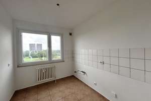 Freundliche 4-Zimmer-Wohnung in Leverkusen Steinbüchel mit großem Balkon! – Albert-Schweitzer-Straße 11, 51377 Steinbüchel, Leverkusen – Vorschaubild 7