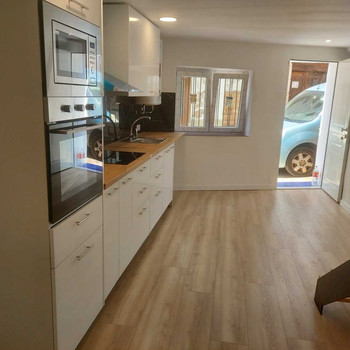 NEU GEBAUTES DOPPELHAUS