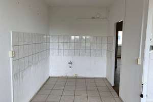 helle 3 Zimmerwohnung mit Balkon – Carl-Zeiss-Straße 7, 6122 Nördliche Neustadt, Halle (Saale) – Vorschaubild 5