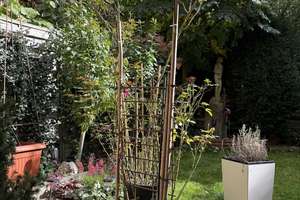 Stattlich Wohnen in Nürnberg: Wohnhaus mit Garagen und überdachter Pergola – teilweise vermietet – Die vollständige Adresse der Immobilie erhältst du vom Anbieter., 90409 Schleifweg, Nürnberg – Vorschaubild 5