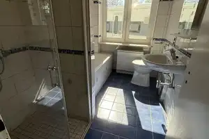 Großzügiges FH/Generationenhaus  mit Garten/2 Garagen und Stellplätze in 66740 Steinrausch – Saarlouis (Kreis) – Vorschaubild 11