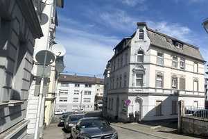 8-Familienhaus mit 7 Garagen + Doppelgarage in Lüdenscheid... Nähe Neubaugebiet („Wiesenstraße“)… – Märkischer Kreis – Vorschaubild 4