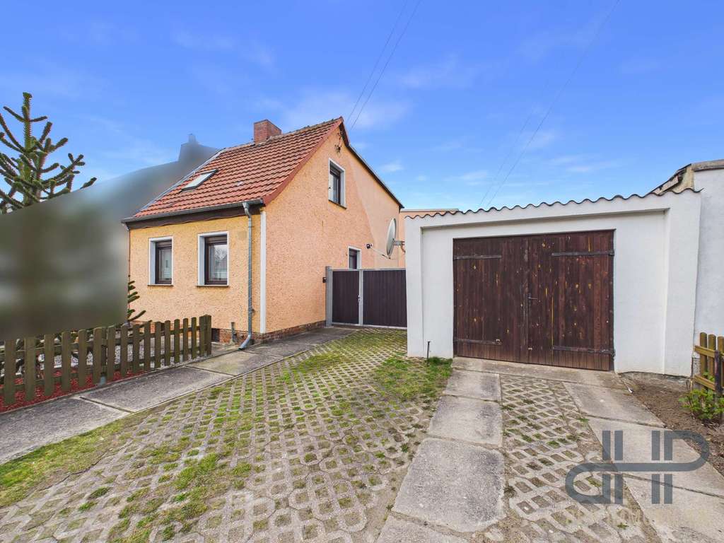 Immobilie in Magdeburg - Zwei Häuser, viele Möglichkeiten – vielseitiges Wohnen auf einem Grundstück - Bild 0