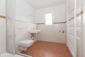 LICHTDURCHFLUTETE 2,5 Zimmer Penthousewohnung mit großer Dachterrasse! – Fasanenweg 31, 22851 Norderstedt – Vorschaubild 9